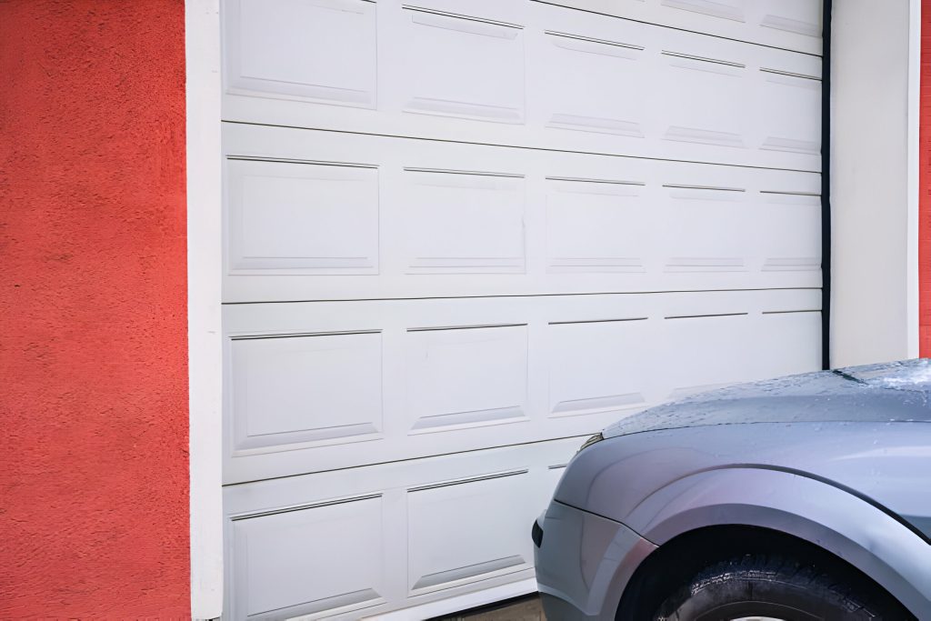 What colors make a garage look bigger?