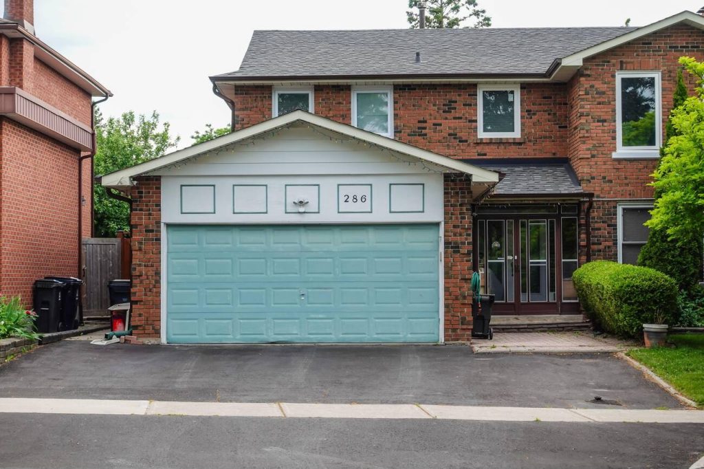What kind of paint do I use for my garage door?
